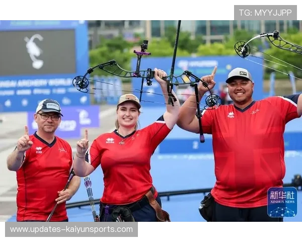 中国复合弓男队在射箭世界杯上海站时隔12年再获铜牌，复合弓射远世界纪录